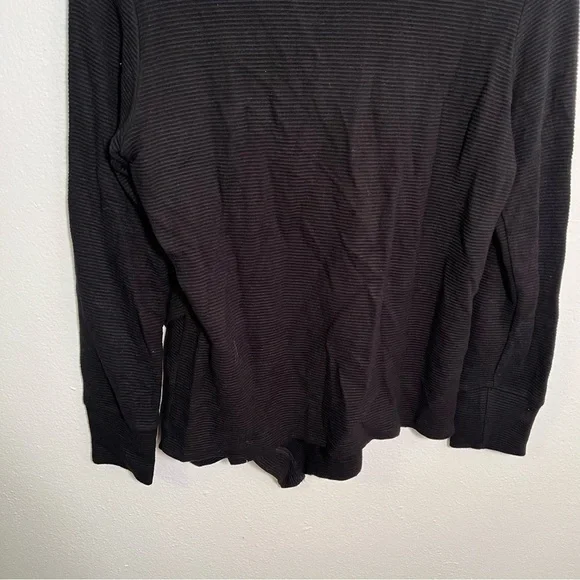 Red Haute Crewneck Sweater Black Asymmetric Hem M - Picture 7 of 8